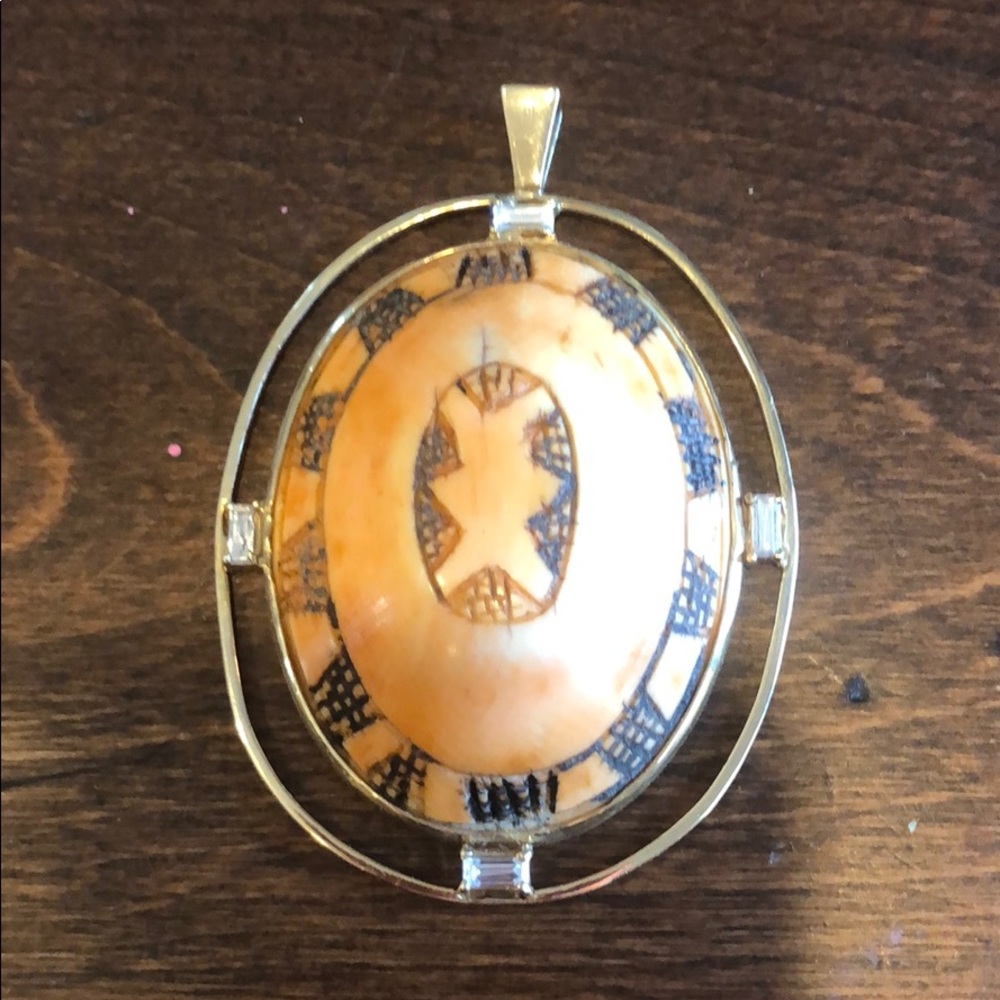 Vintage pendant